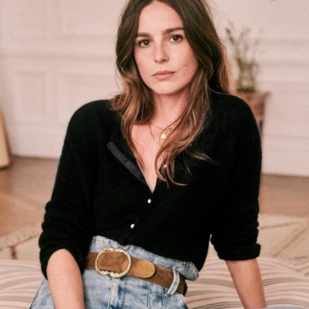Sezane Gaspard Black. Small.